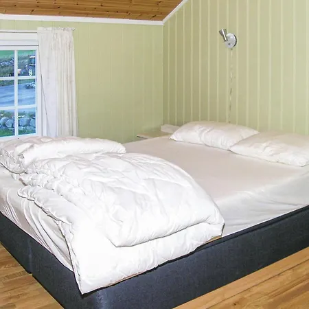 Holiday home Eresfjord Jovollstua Overas